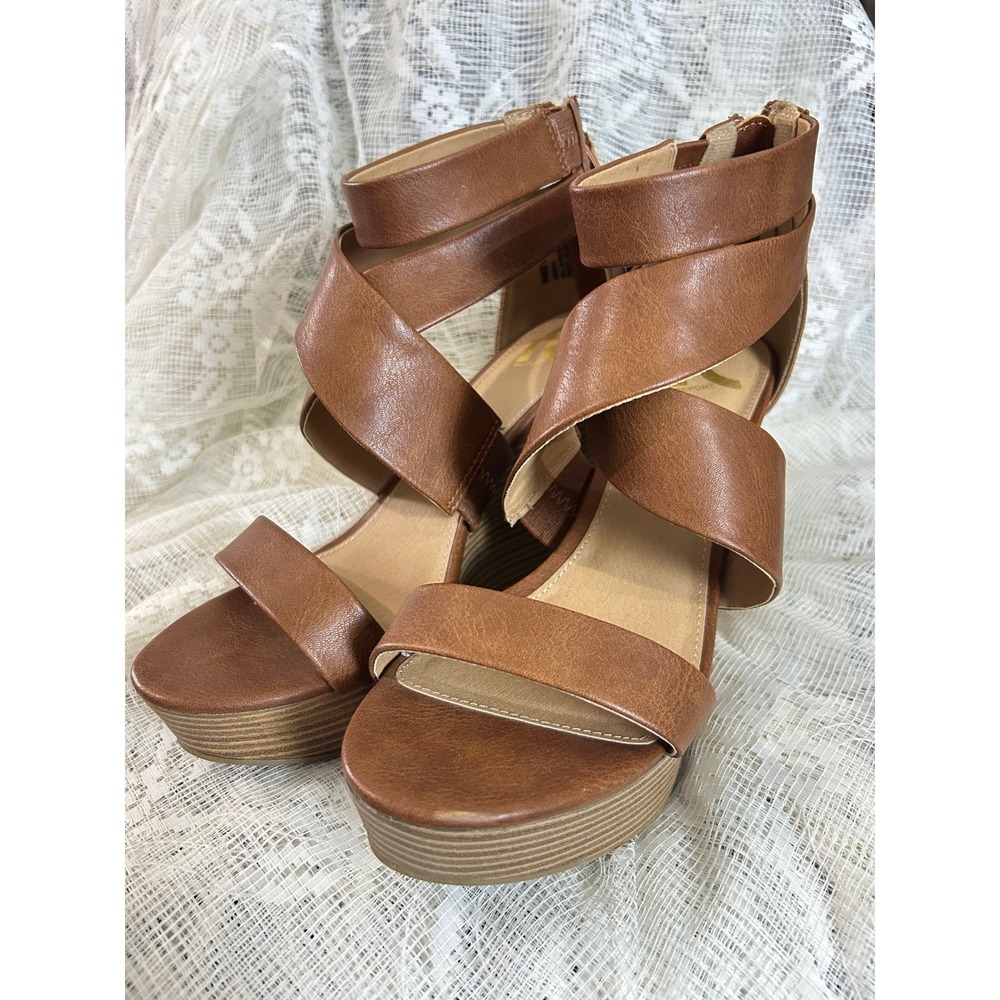 Report Women's Tan Crisscross Strappy Wedge Platform‎ Sandals Size 9W